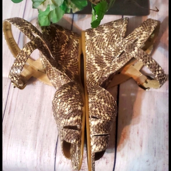 Stuart Weitzman Snakeskin Wedge Sandals - Picture 3 of 9